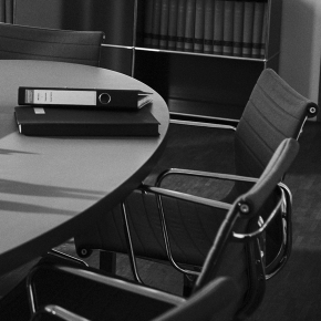 Our<br />firm Unsere Kanzlei